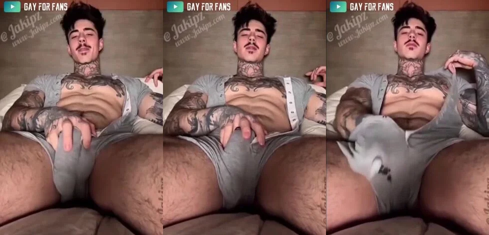 Slowly jerking my big dick in my onesie till I cum – Jake Andrich (Jakipz)